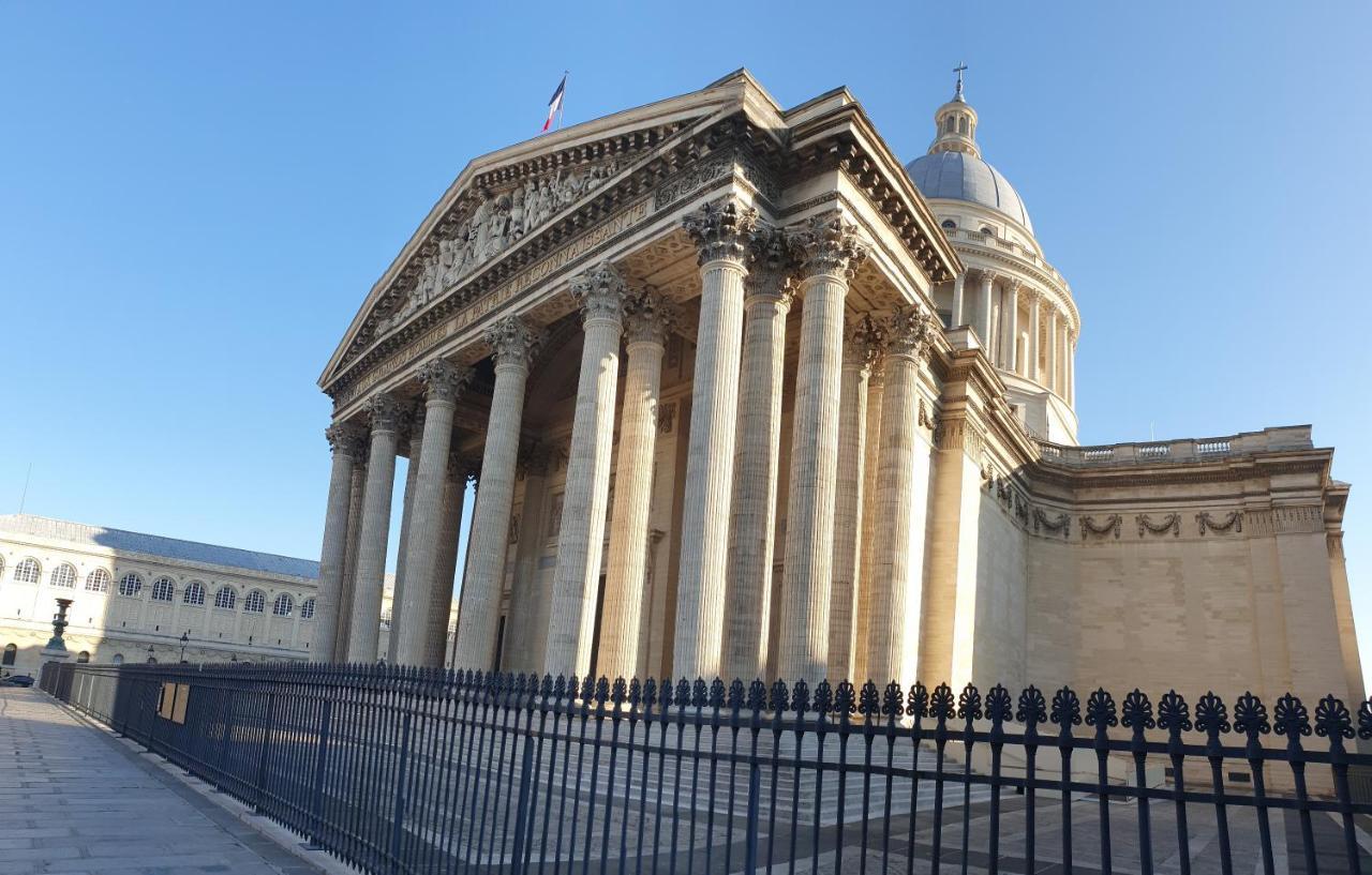 Appartamento A 2 Pas de Panthéon Quartiers Latins Parigi Esterno foto